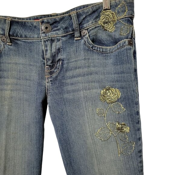 Guess Womens Size 32 Jeans Denim Embroidered Gold Roses Bootcut Factory Fade - Picture 9 of 15